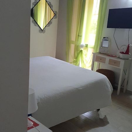 Bed and Breakfast Il Delfino A Bologna Exterior foto